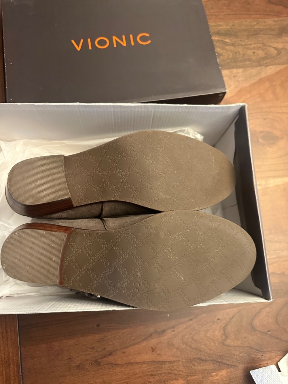 Vionic booties - Picture 4 of 5